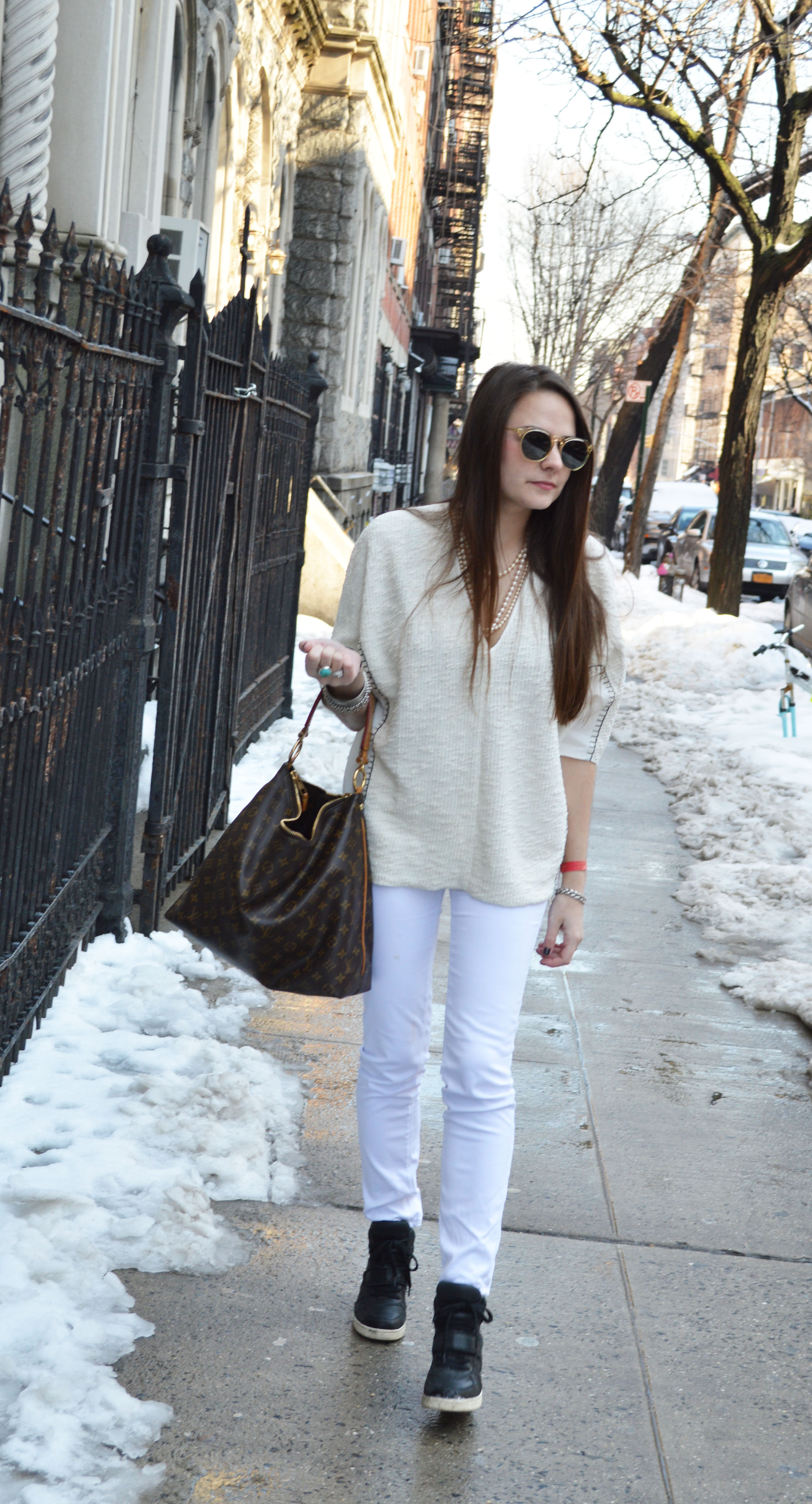 Landmand præmie Taknemmelig cream on white on snowy nyc - Sartorial Meanderings